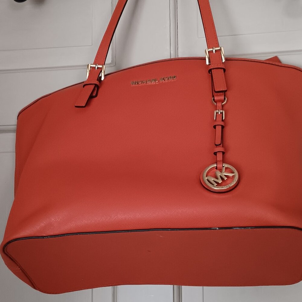 Michael Kors Orange Large shoulder bag fashion designer